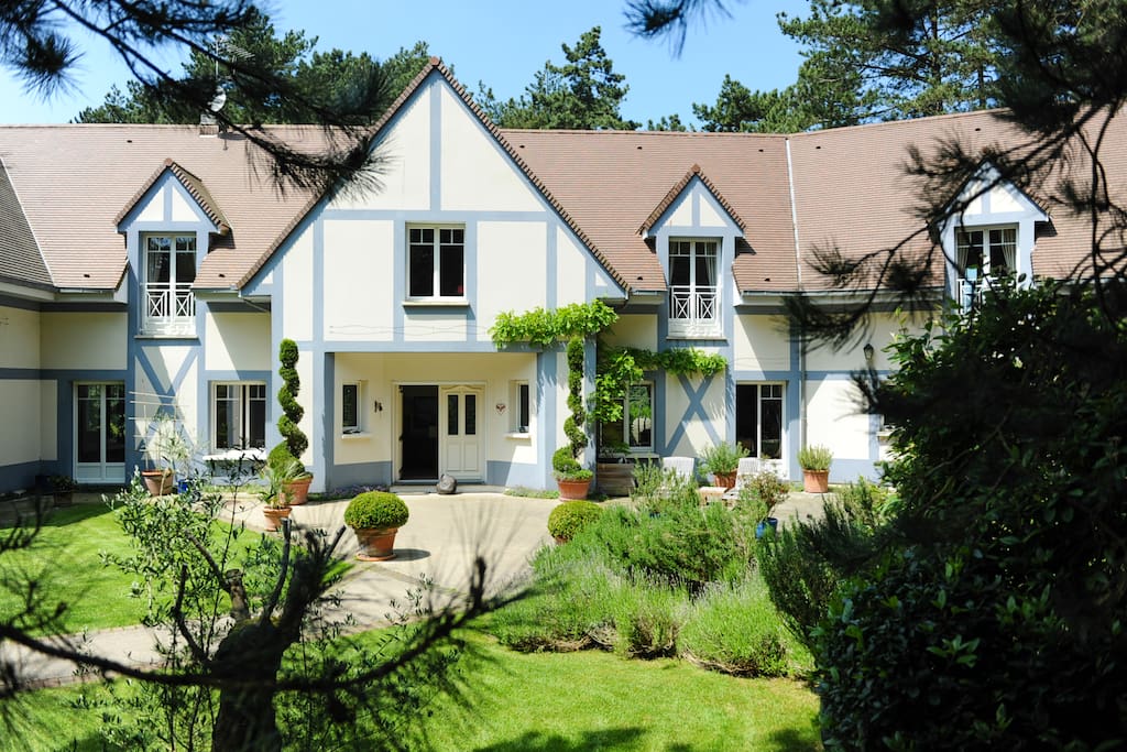 Top 100 Airbnb Rentals 2017 in Neufchâtel-Hardelot, France Top 100 Airbnb Rentals 2017 in Neufchâtel-Hardelot, France