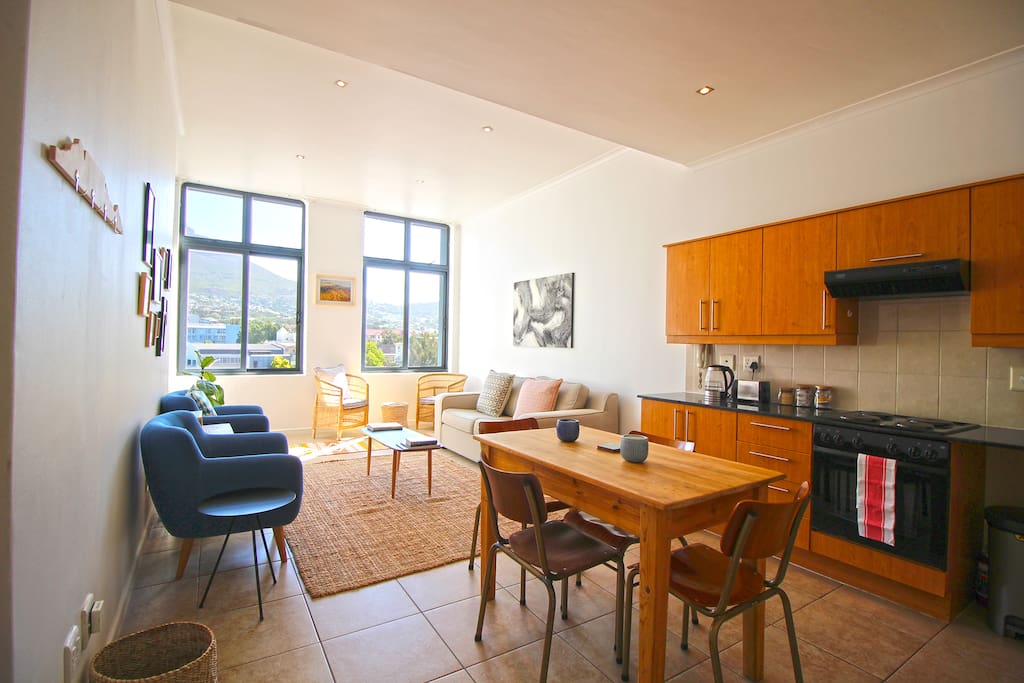 Open plan kitchen, dining and lounge area