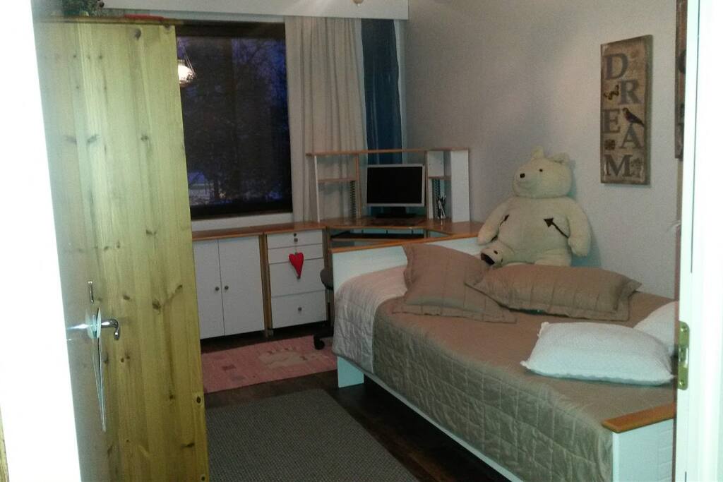 Makuuhuone, sänky 120 cm