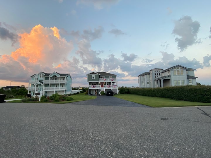 Saltwater Pool + Hot Tub in Kitty Hawk Guest suites for Rent in Kitty