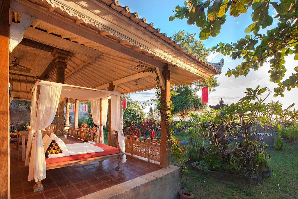 A place for pure relaxation and indulgence with warm sun, blue sea and green environment