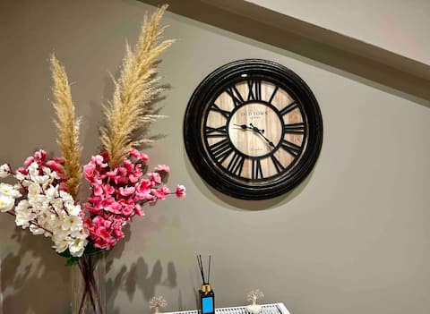 Phoenix Garden  Apartments (III)