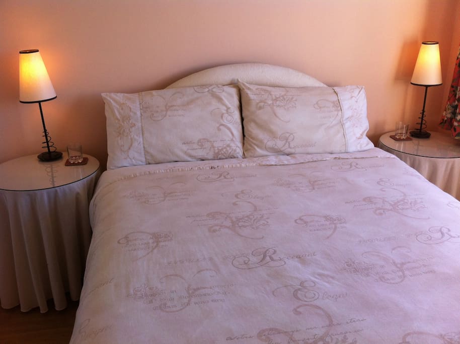 Comfy double bed