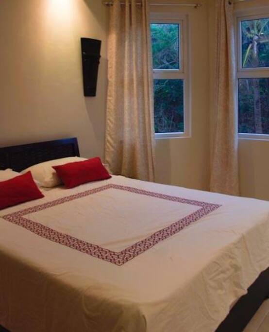 Queen size bed