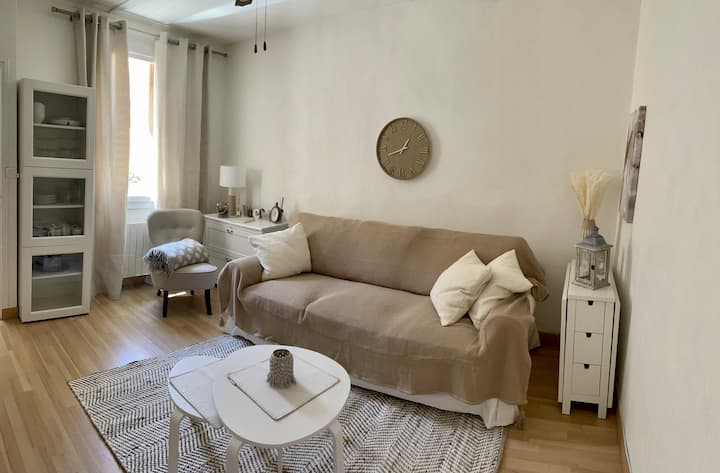 Sète : Superbe T2 Au Coeur Du Centre Ville - セート