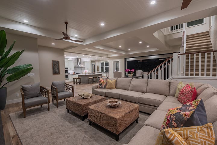 #1 Home in Maui! Brand NEW! Steps to Best Beach gallery image 3