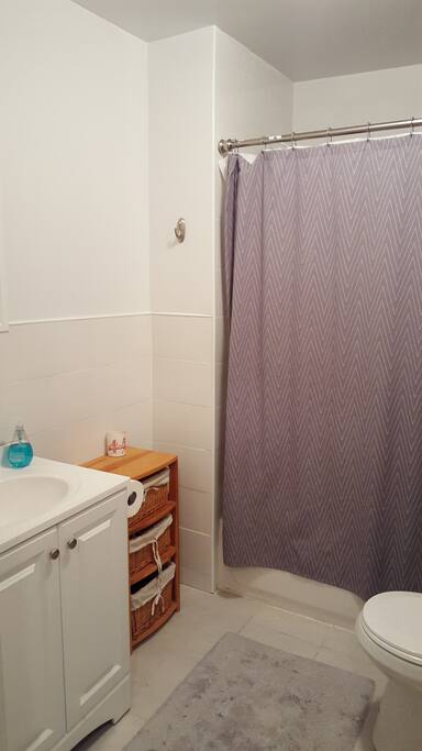 Full bathroom