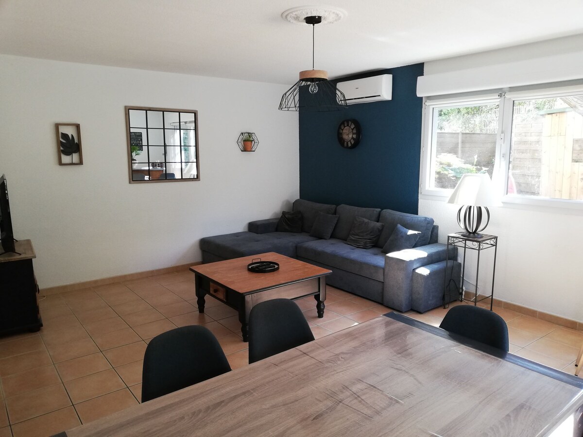 Top Airbnb: Charming house in secure residence Avignon in Avignon