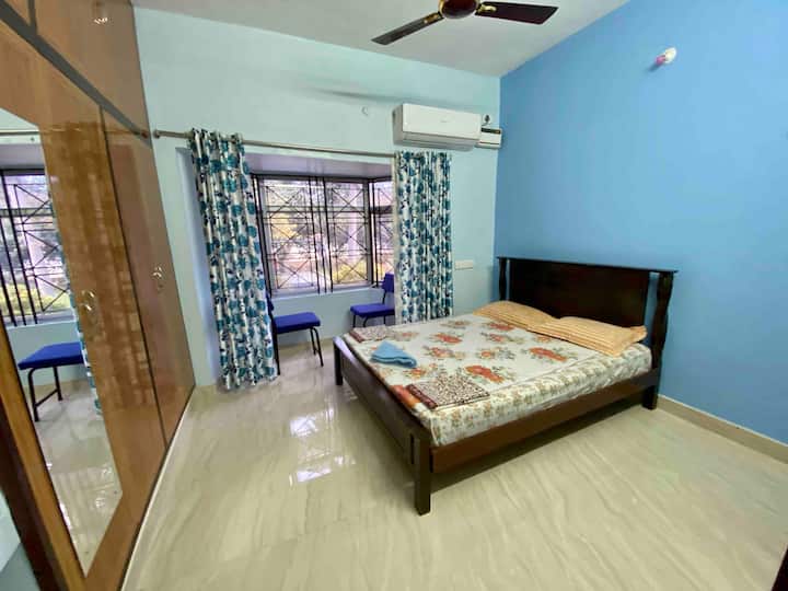 🏡 Tirupati Homestay/ Breakfast + ☕️ villa 42 Villas for Rent in