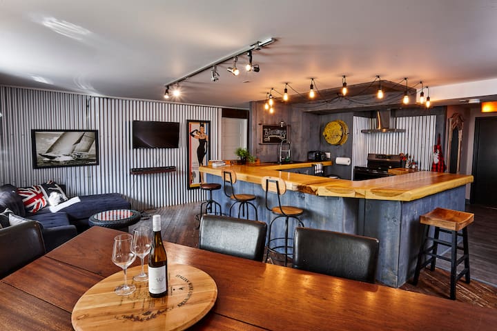 Studios Ezi / Third floor