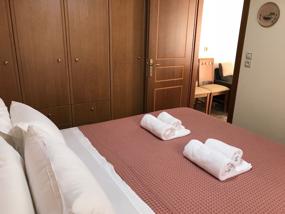 Κρεβάτι υπνοδωματίου / Bed