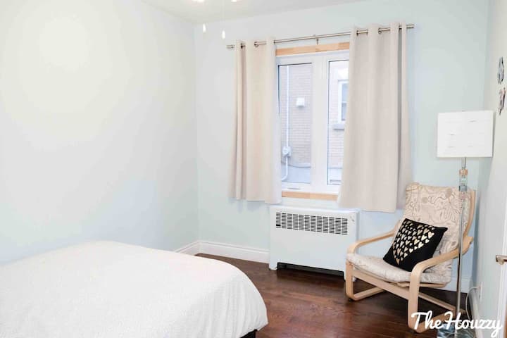 חדר שינה  2 - מיטה זוגית/בגודל מלא