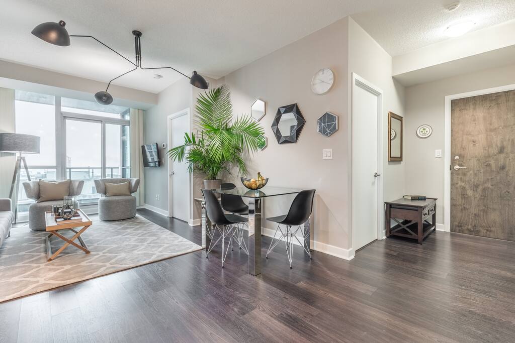 4 person dining table