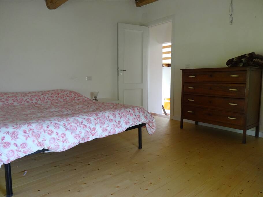 Chambre avec accès séjour 4 marches