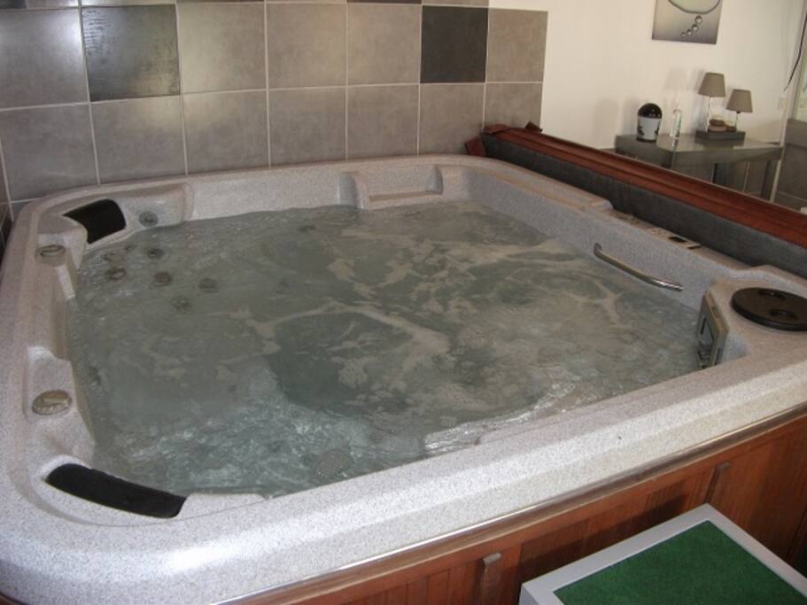 Jacuzzi