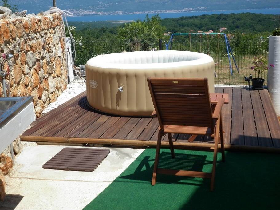 Enjoy the warm tub with a beautiful view