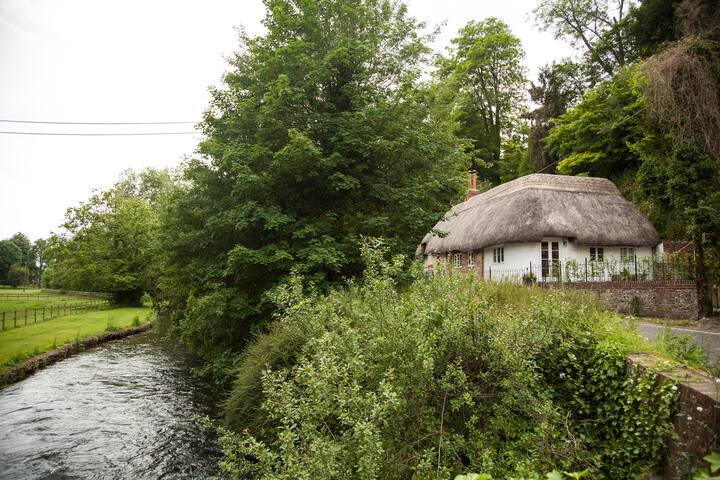 Thatched Cottage Wherwell Test Valley Hampshire Cottages For