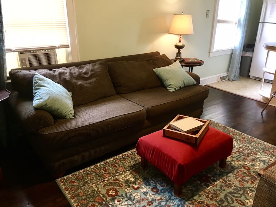 Queen pull out sofa