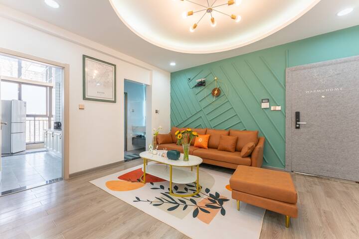 须酩酊 日月自动麻将机巨幕投影光谷步行街商圈新竹路南北通透大四居轻奢 Condominiums For Rent In Wuhan Hubei China