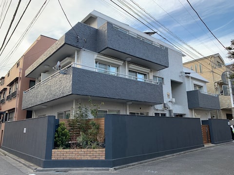 Andy Garden Inn
東京新宿Andy的花園旅館201室
Higashi-shinjuku