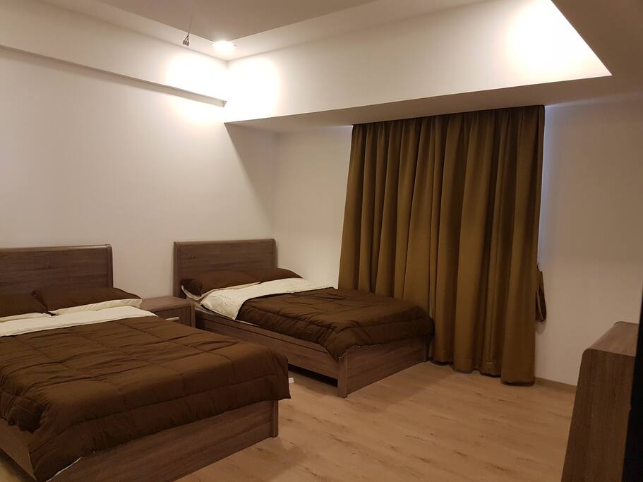 2 Beds Room