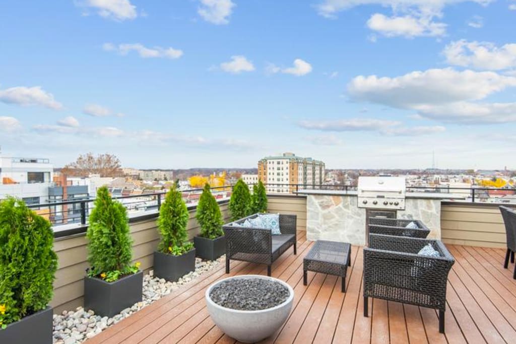 Your own private rooftop deck