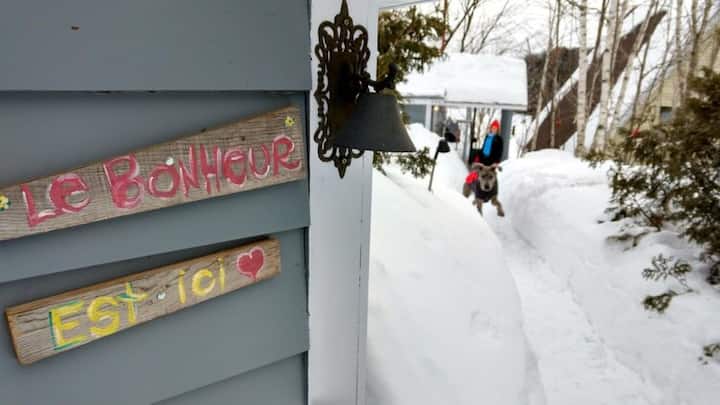 Chalet Le Grenouille Et Nenuphars Chalets For Rent In Saint Mathieu Du Parc Quebec Canada