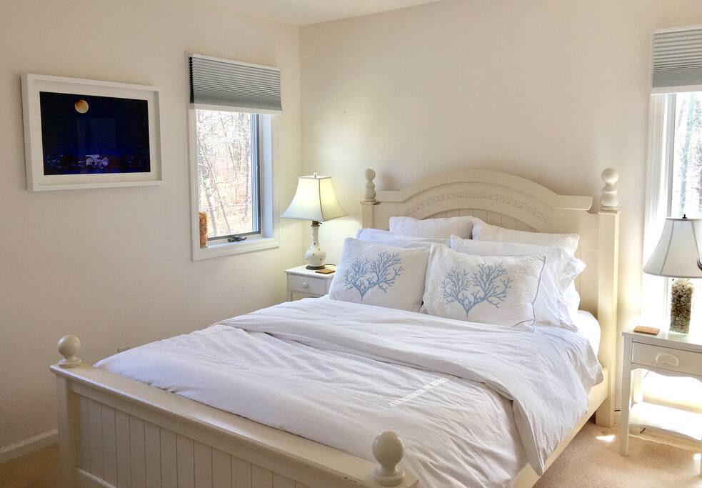 queen bed_resort.2