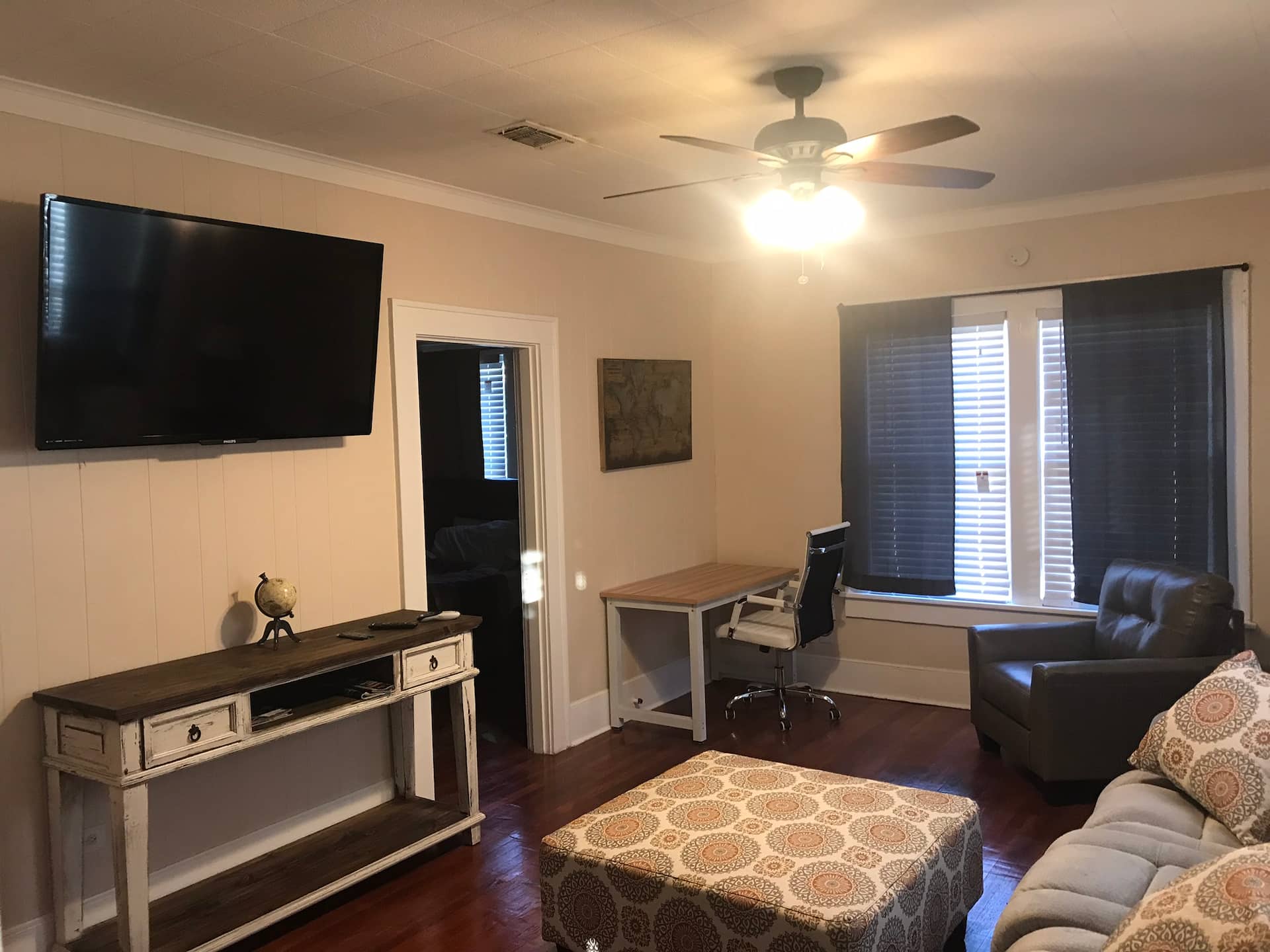 (4)Beautiful Apartment near downtown