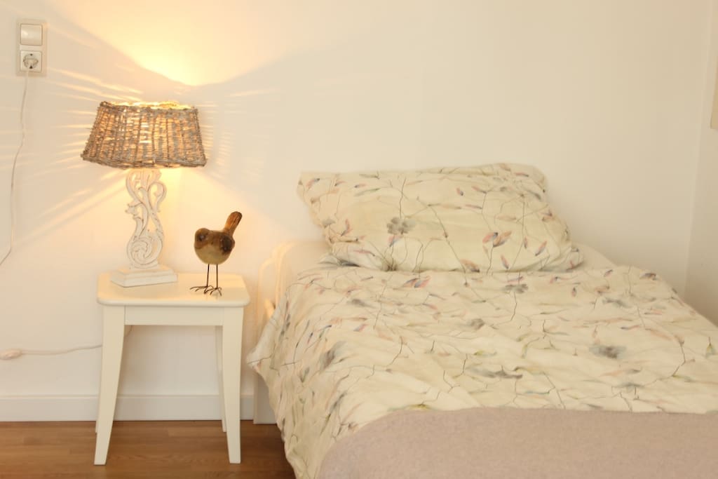 Schlafzimmer 2