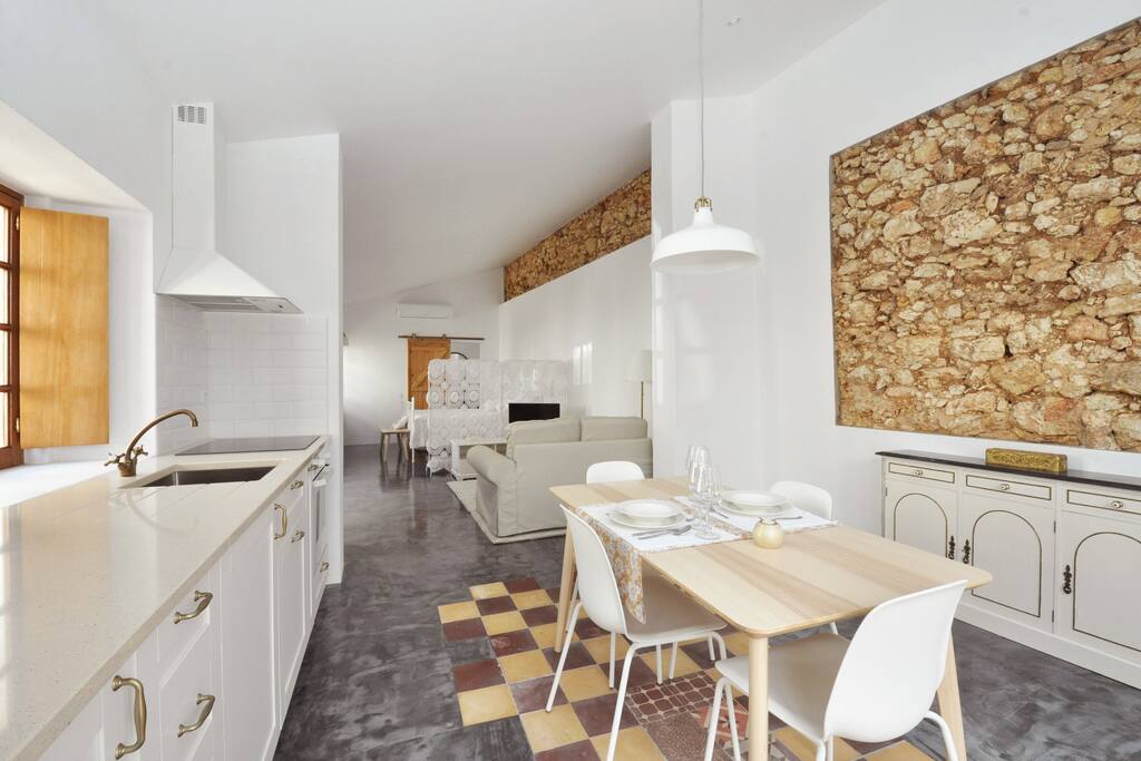 Elegant and bright areas