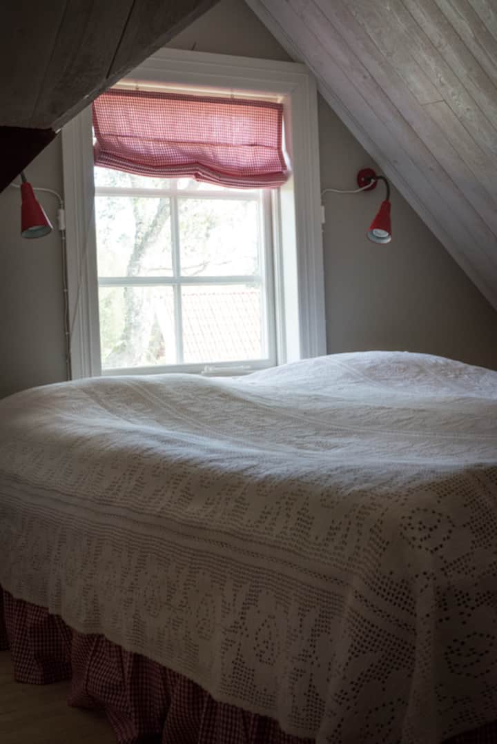 Bedroom upstairs / Bedroom upstairs