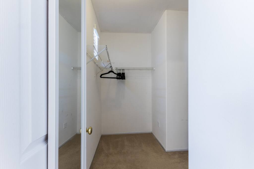 Master room walk in closet