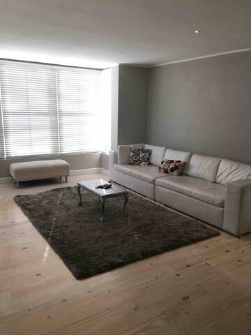 Chapman’s Peak, Noordhoek rural villa gallery image 4