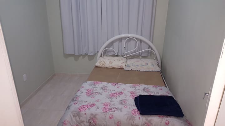 საძინებელი 1