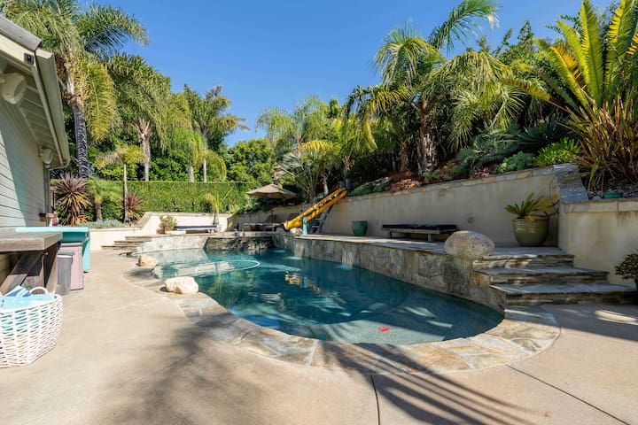 Coastal PB/LJ gem with Pool, Spa and fire pit gallery image 3
