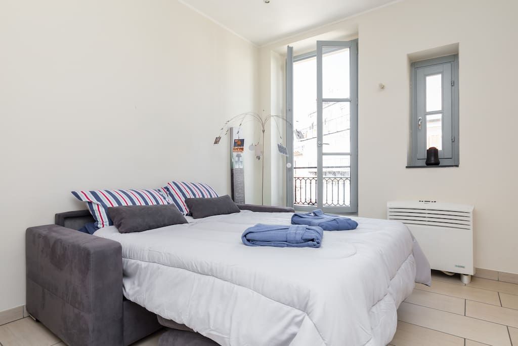 Double bed