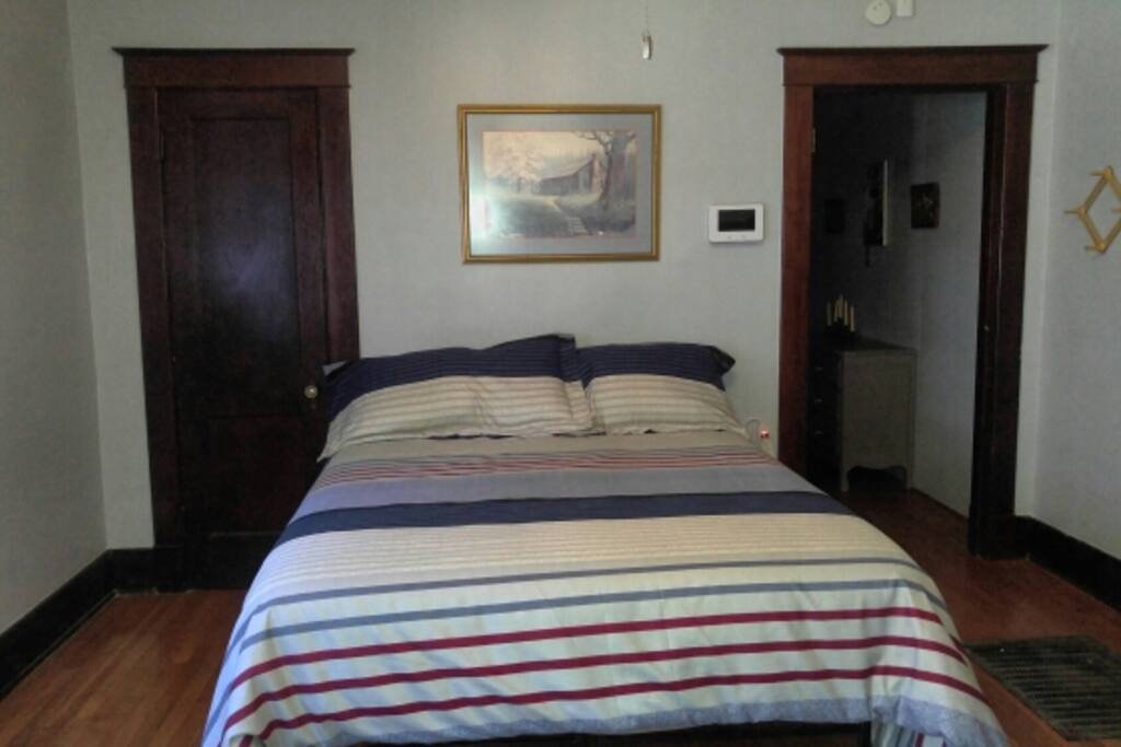 You'll enjoy the super comfortable queen size bed after a long trip or a big day exploring the sounds and sights of Memphis.