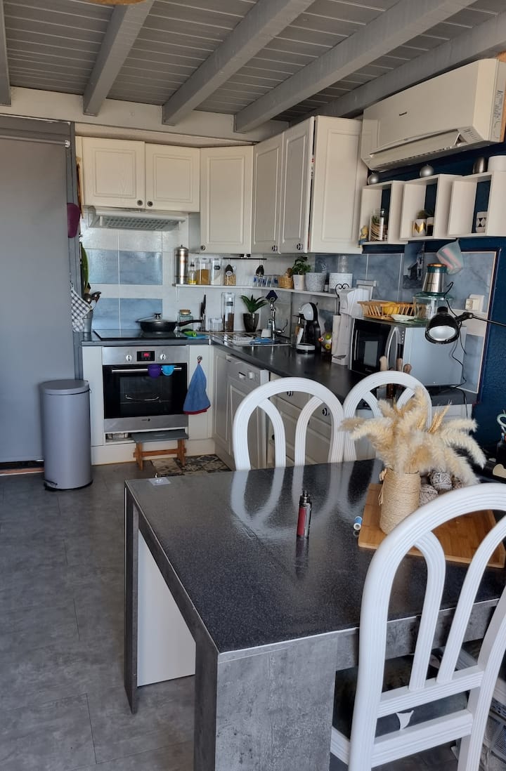 Chambre Et Terrasse Chez L Habitant, 55 La Nuit - Le Barcarès