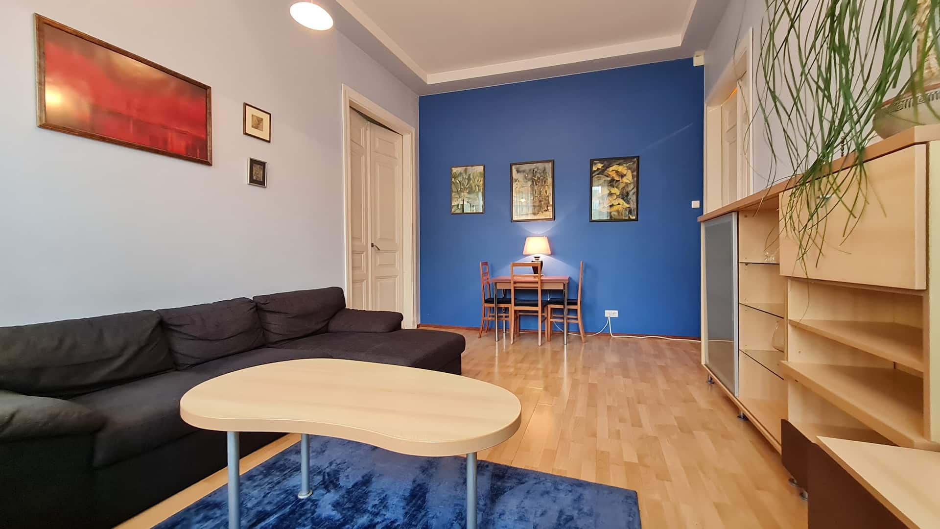 Didzioji 10 spacious 2 bedroom condo, free parking — photo 3