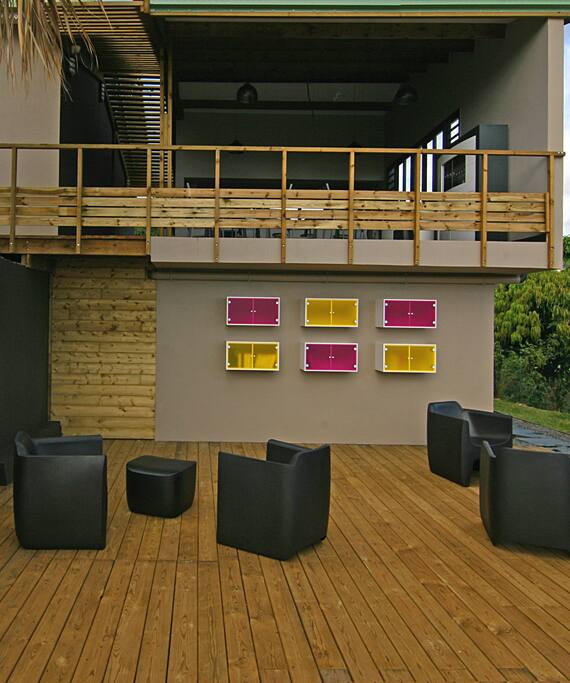 Espace de détente "bibliothèque". Jeux et livres à disposition.