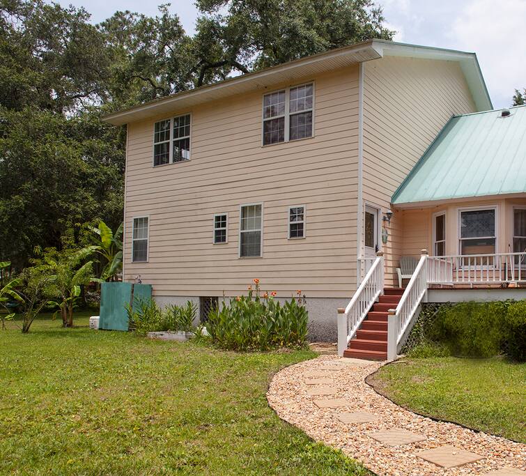 Very Spacious 3,200 Sq. Ft
