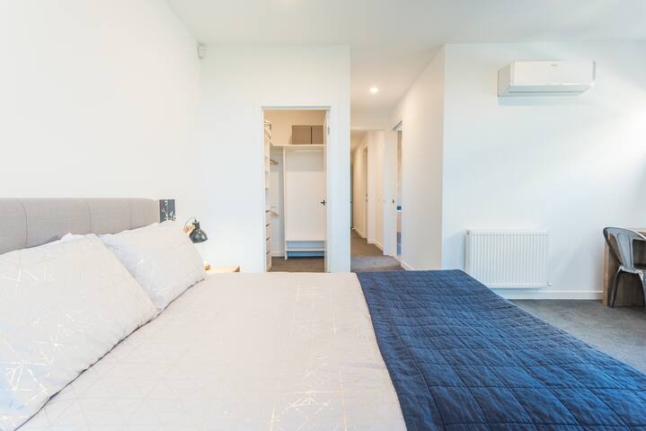 Take In Sweeping Views from a House on the Hill gallery image 3