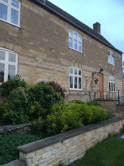 The house from the garden path
