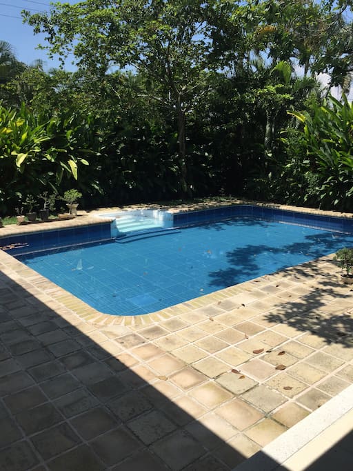 La casa tiene piscina privada