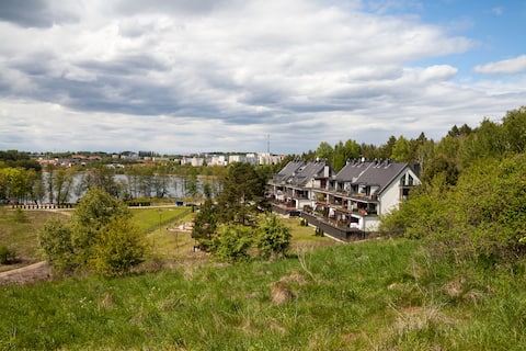 Elegant apartment by Lake Czos