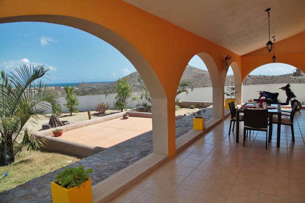 outdoor dining area over looking pacific