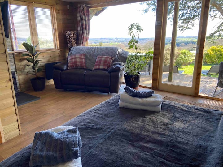 Rustic Cabin photo 5