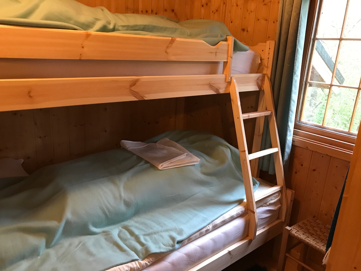 غرفة النوم 2