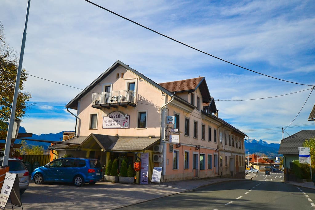 Appartment with balcony above the restaurant